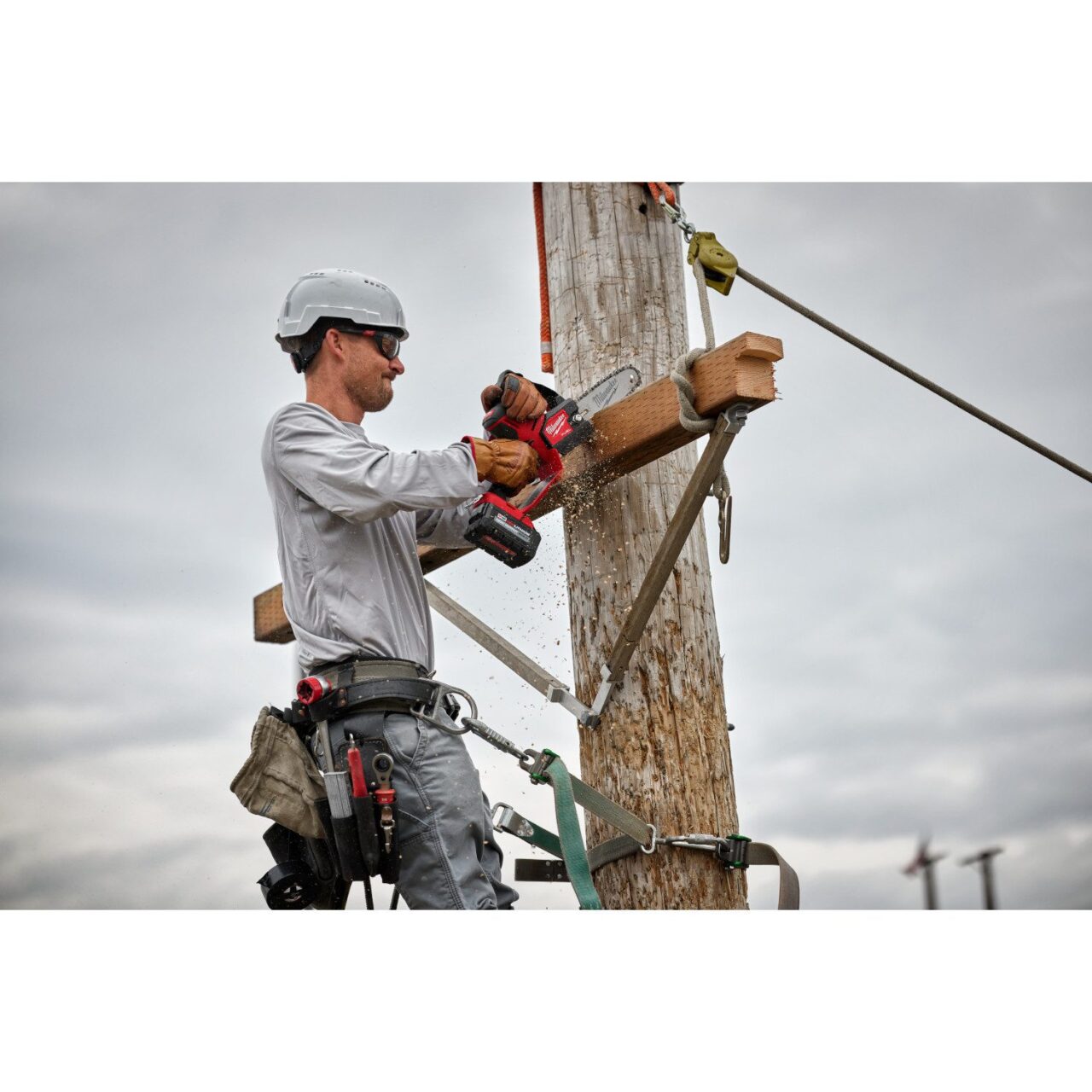M18 FUEL™ HATCHET™ 8" Pruning Saw (Tool-Only) - Image 6