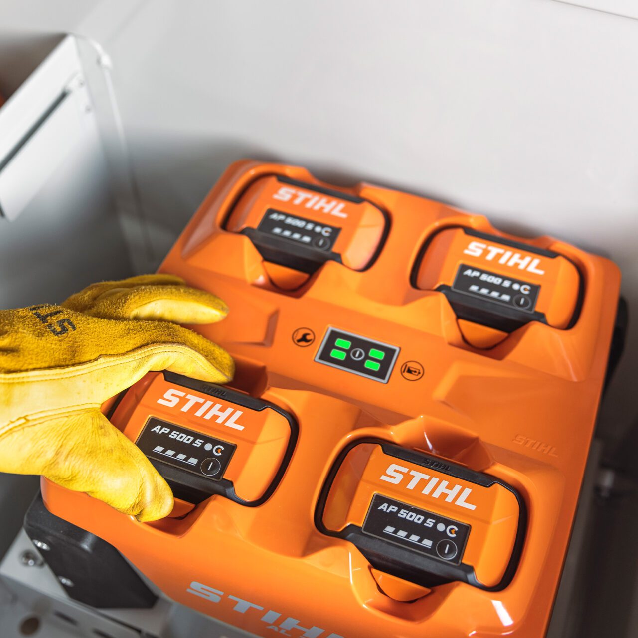 AL 301-4 Multi Charger - Image 6