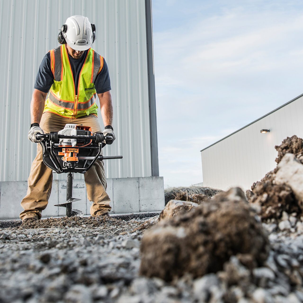 BT 131 Earth Auger - Image 3