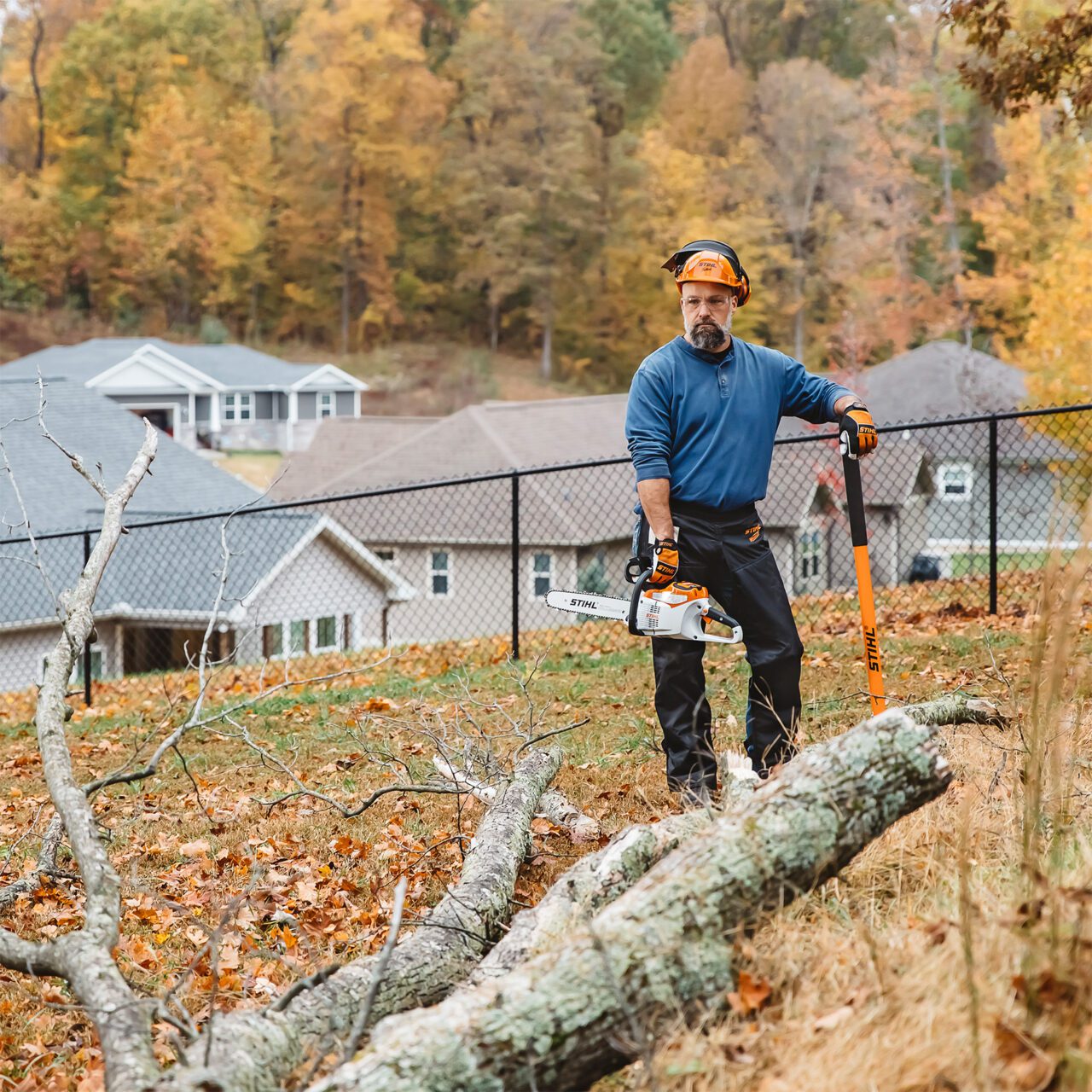 MSA 220 C-B Battery-Powered Chainsaw - Image 4